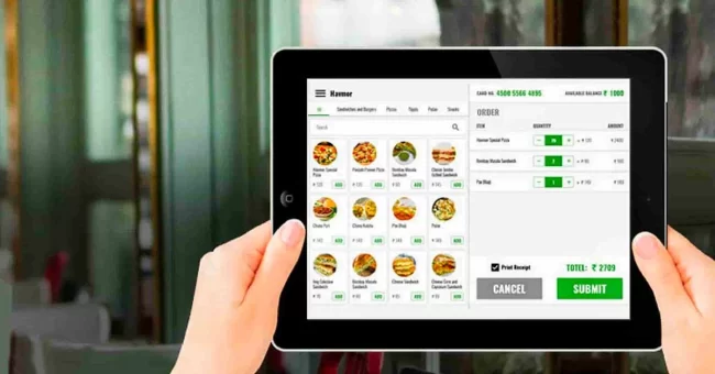 Restaurant POS System Features That Will Help You Save Time